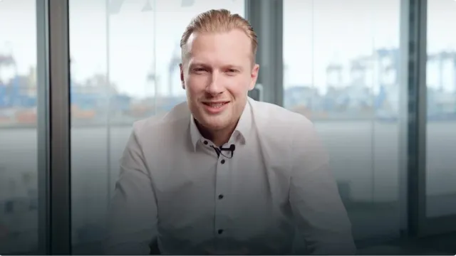 Standbild aus dem Kundenvideo von Vertriebsfluss